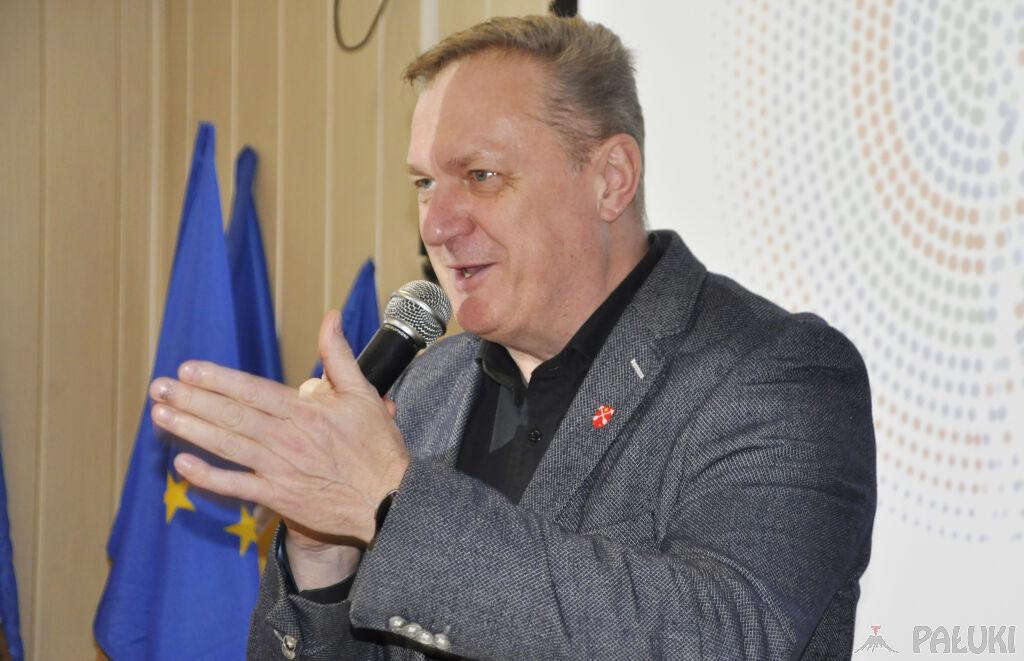 Piotr Cieślik będzie dyrektorem Zespołu Szkół w Strzelnie do 31 sierpnia tego roku fot. Magdalena Lachowicz