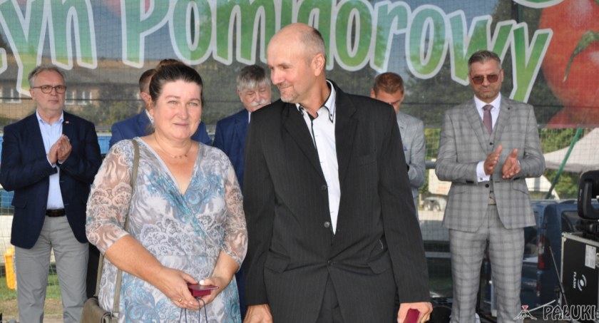 Odznaczeni rolnicy Iwona i Dariusz Śramkowscy fot. Magdalena Lachowicz
