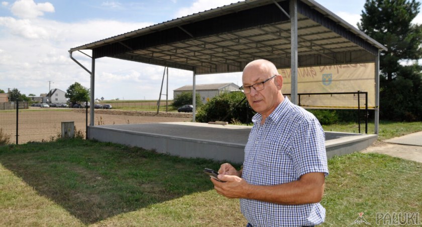 Pracami, do których na gminne święto plonów przygotowywało się Goryszewo kierował sołtys Mirosław Leszczyński fot. Paweł Lachowicz