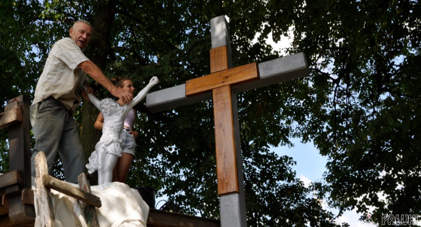 Oprócz krzyża odnowiona została też pasyjka fot. Paweł Lachowicz