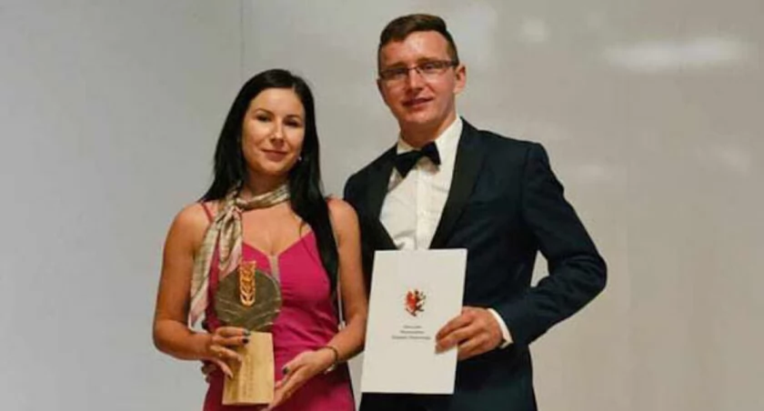 Witold Manuszewski wyróżniony został w kategorii Innowacje w rolnictwie. Na zdjęciu z żoną Karoliną fot. arch prywatne Witolda Manuszewskiego