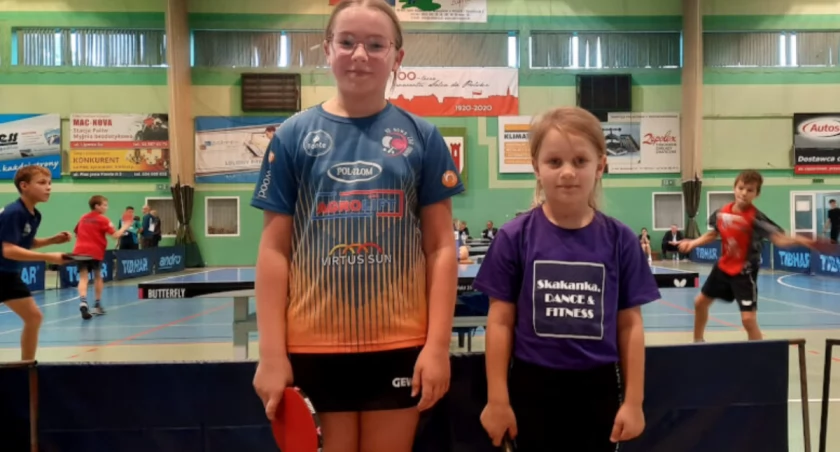 Izabela Skowrońska (z lewej) i Gabriela Kuczyńska podczas turnieju w Solcu Kujawskim fot. Krzysztof Zwoliński