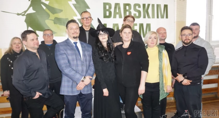 Część ekipy pracująćej przy organizacji, prawidłowym przebiegu i zabezpieczeniu V edycji Biegu Babskim Lasem   fot. Marek Holak