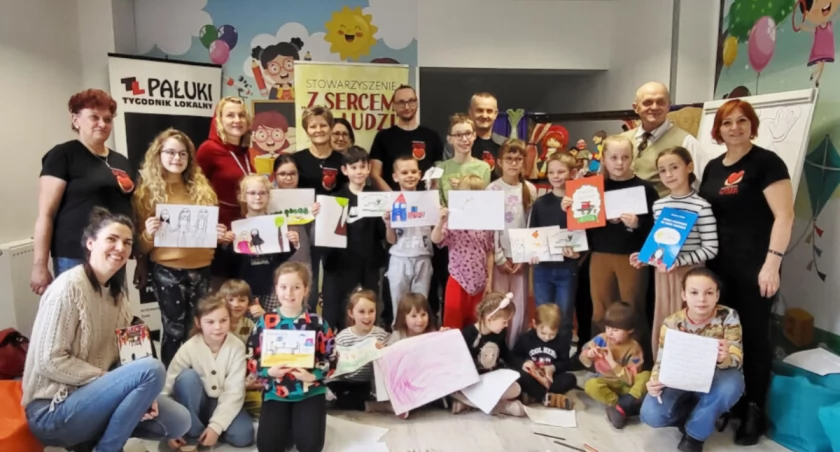 Uczestnicy spotkania w bibliotece   fot. Agnieszka Godurkiewicz