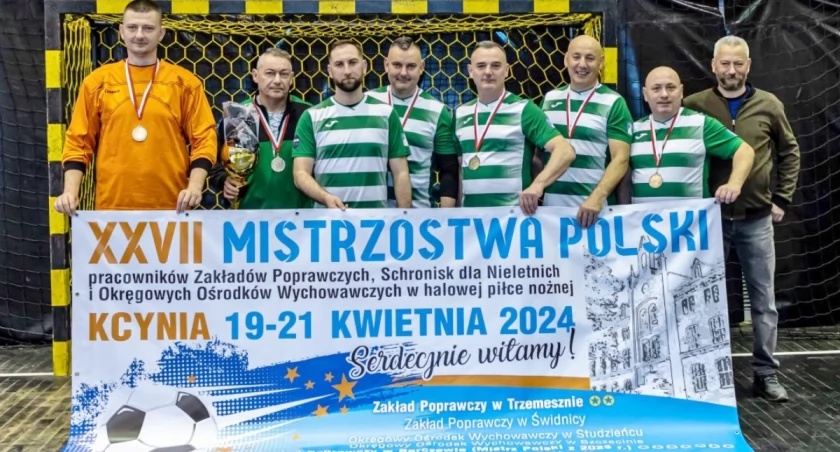 Srebrni medaliści - Zakład Poprawczy w Trzemesznie   fot. Robert Koniec