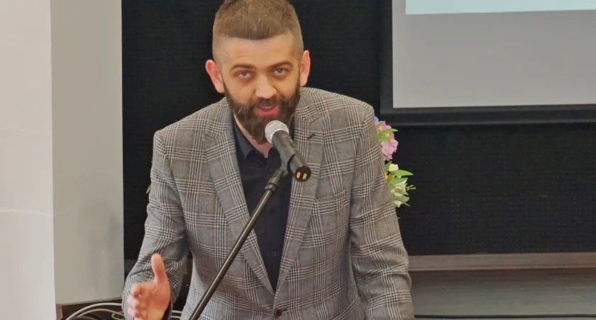 Burmistrz Karol Nawrot   fot. Marek Holak