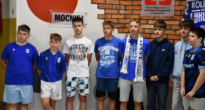 Drużyny prezentowały barwy 