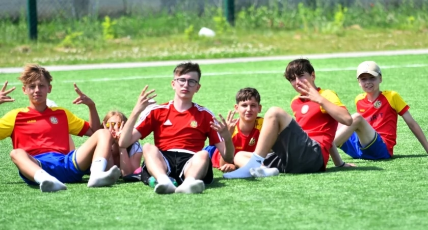 Czas na festynie był odpoczynkiem zawodników od treningów fot. Bartosz Górny
