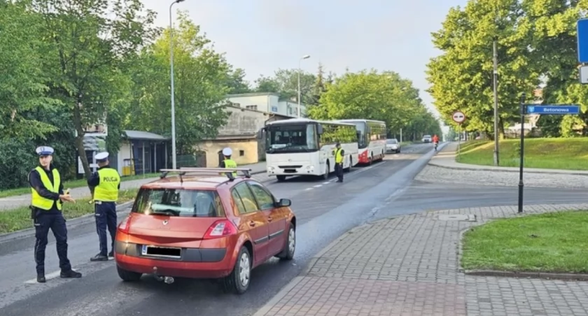 Kontrola kierowców na ul. Kościuszki w Mogilnie   fot. KPP Mogilno