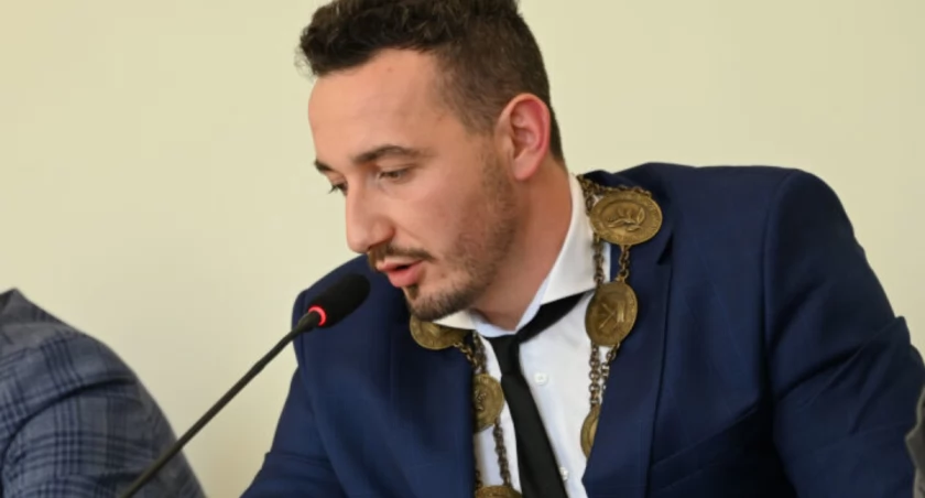 Kacper Lipiński otrzymał jednogłośnie absolutorium i wotum zaufania fot. Magdalena Lachowicz