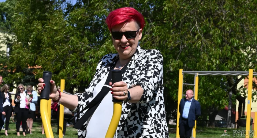 Wójcini Dąbrowy Agnieszka Ziółkowska otrzymała absolutorium i wotum zaufania jednogłośnie fot. Paweł Lachowicz 