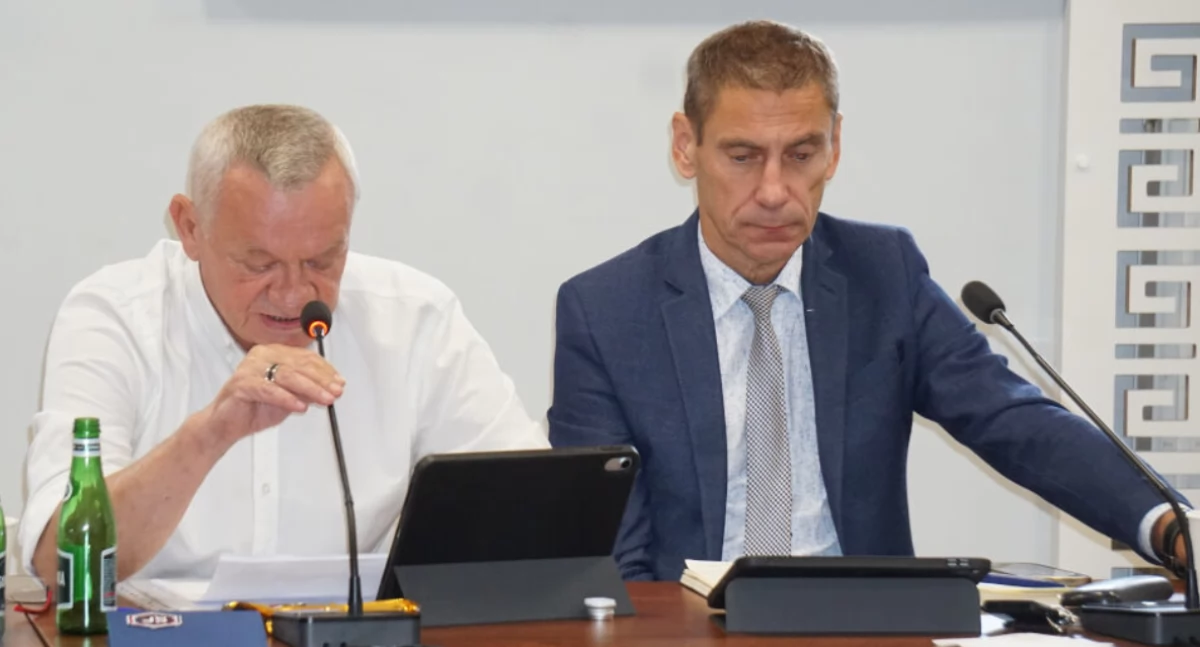 Członek Rady Nadzorczej Grzegorz Stochliński, od 1 sierpnia p.o. prezesa SM w Mogilnie i Leszek Duszyński - nowy prezes SM od 22 sierpnia   fot. Marek Holak