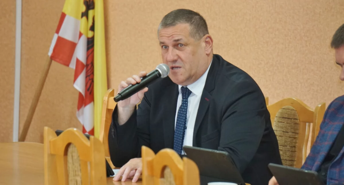 - Na pewno z naszej strony zgody na likwidację czy zamykanie oddziałów nie będzie - przestrzegał radny Robert Musidłowski