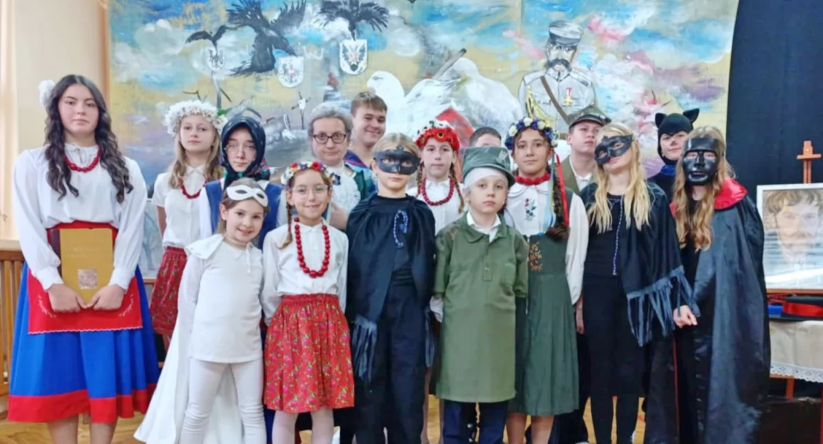 Spektakl Pisk białego orła przedstawią uczniowie i pracownicy Niepublicznej Szkoły Podstawowej w Bielsku   fot. nadesłane