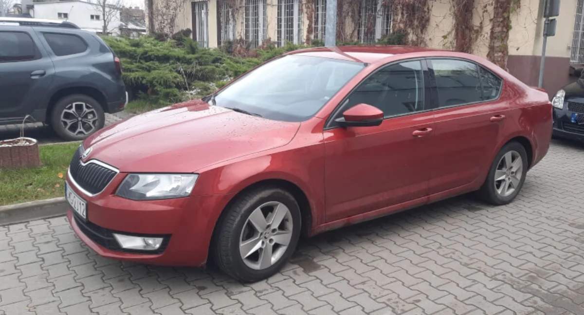 W tej chwili starosta mogileński ma do dyspozycji służbową 9-letnią skodę   fot. Marek Holak