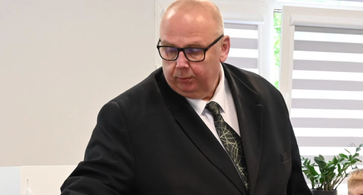 Radny Piotr Pieszak nie uzyskał większości głosów i nie zasiądzie w komisji rewizyjnej Rady Miejskiej Strzelna fot. Magdalena Lachowicz
