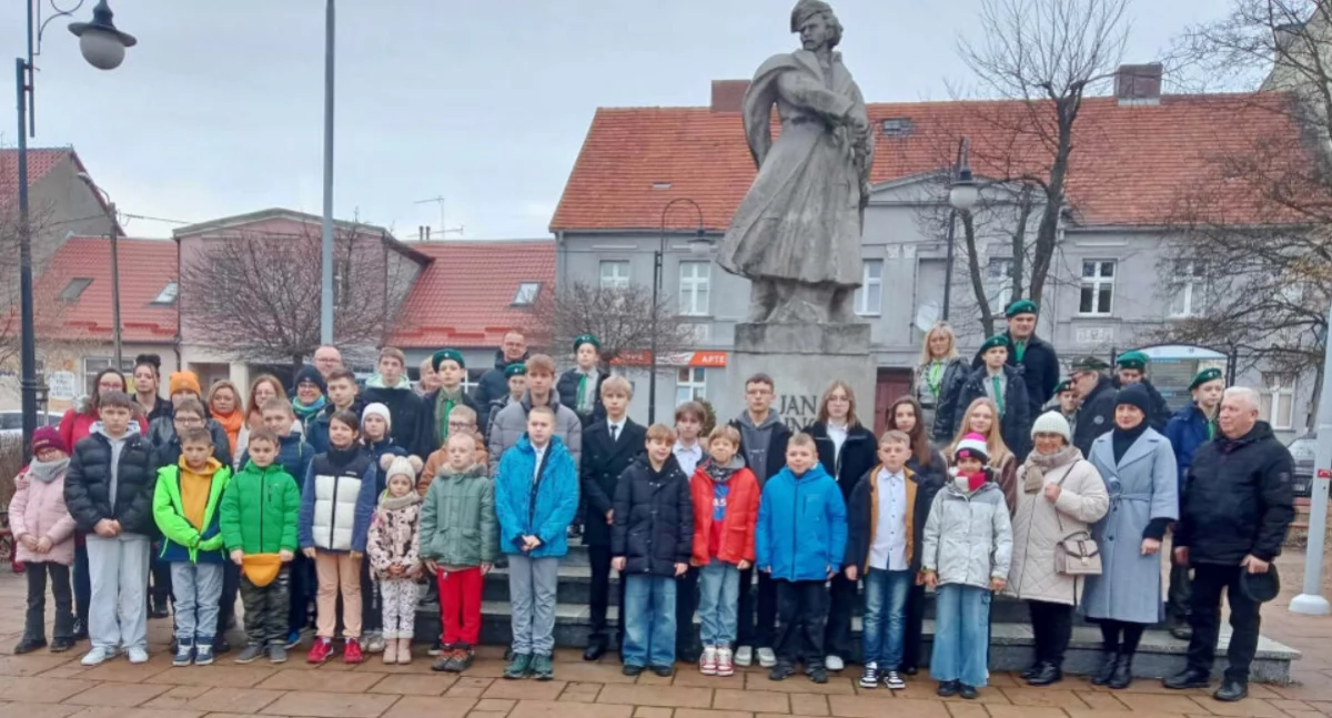 Historia lokalna, Upamiętnili trzemeszeńskiego szewca rocznica śmierci Kilińskiego (zdjęcia) - zdjęcie, fotografia