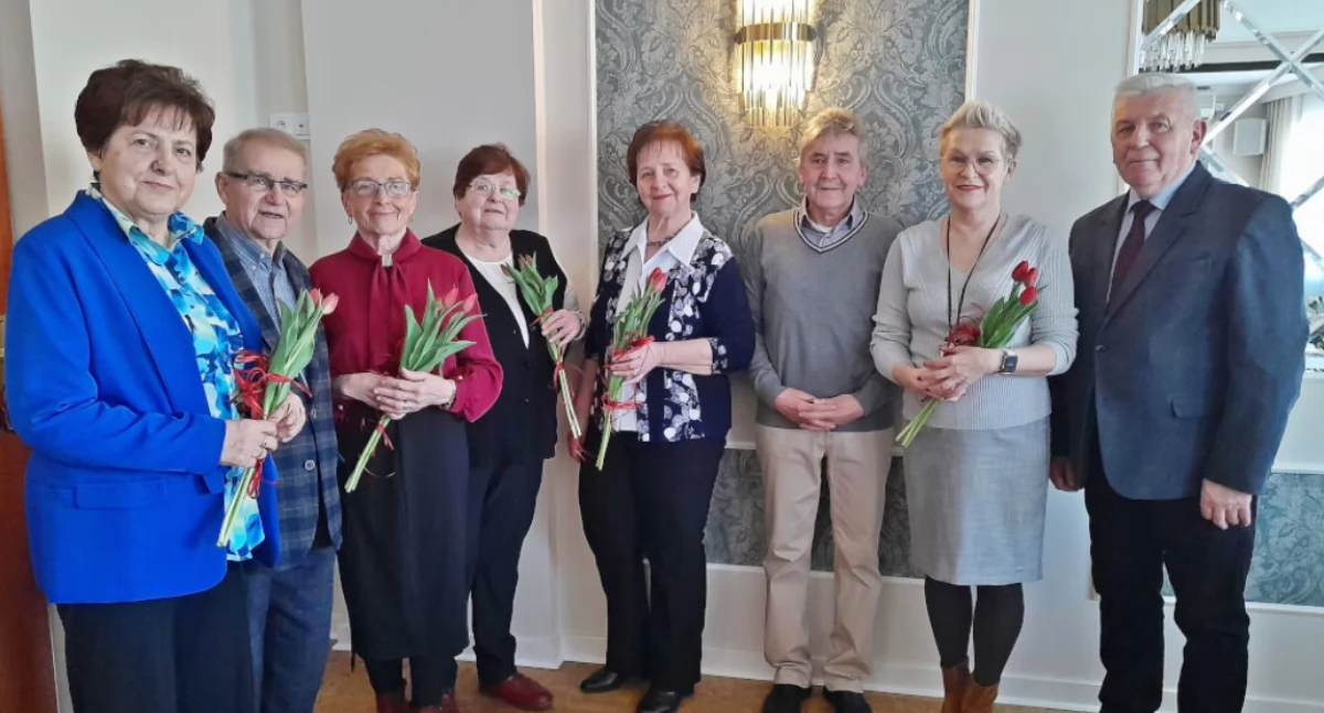 Coroczną tradycją wśród harcerek i harcerzy Harcerskiego Kręgu Seniorów Ziemi Trzemeszeńskiej jest okolicznościowe spotkanie z okazji Dnia Kobiet   fot. Paulina Kwiatkowska