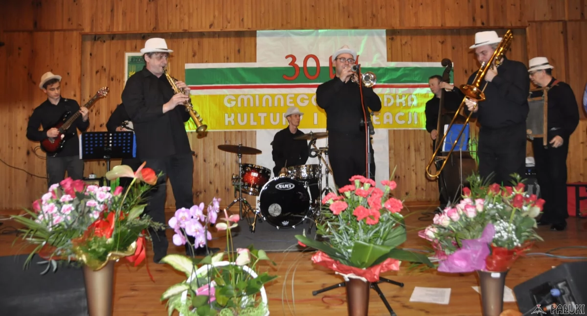 Koncert zespołu podczas perłowego jubileuszu jeziorańskiego Domu Kultury 12 marca 2016 roku fot. Paweł Lachowicz