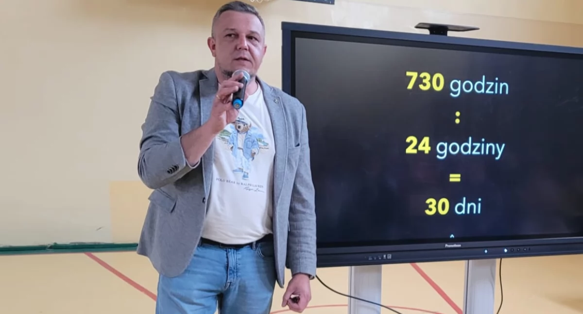 Gościem spotkania był prof. Jakub Andrzejczak – badacz i ekspert w dziedzinie nowych technologii oraz ich wpływu na funkcjonowanie człowieka fot. Paweł Lachowicz