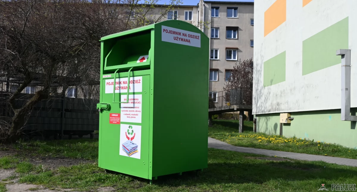 Pojemniki na odzież pojawiły się już na terenie miasta. Na zdjęciu ulica Kościuszki fot. Magdalena Lachowicz
