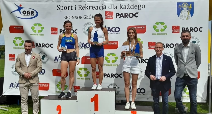 Dekoracja biegaczek w kategorii open   fot. Paulina Kwiatkowska