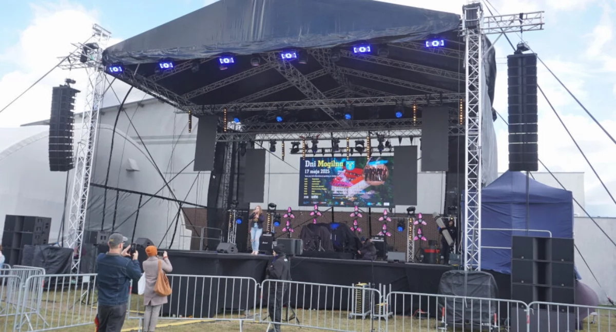 Scena, na której odbywały się tegoroczne Dni Mogilna fot. Marek Holak