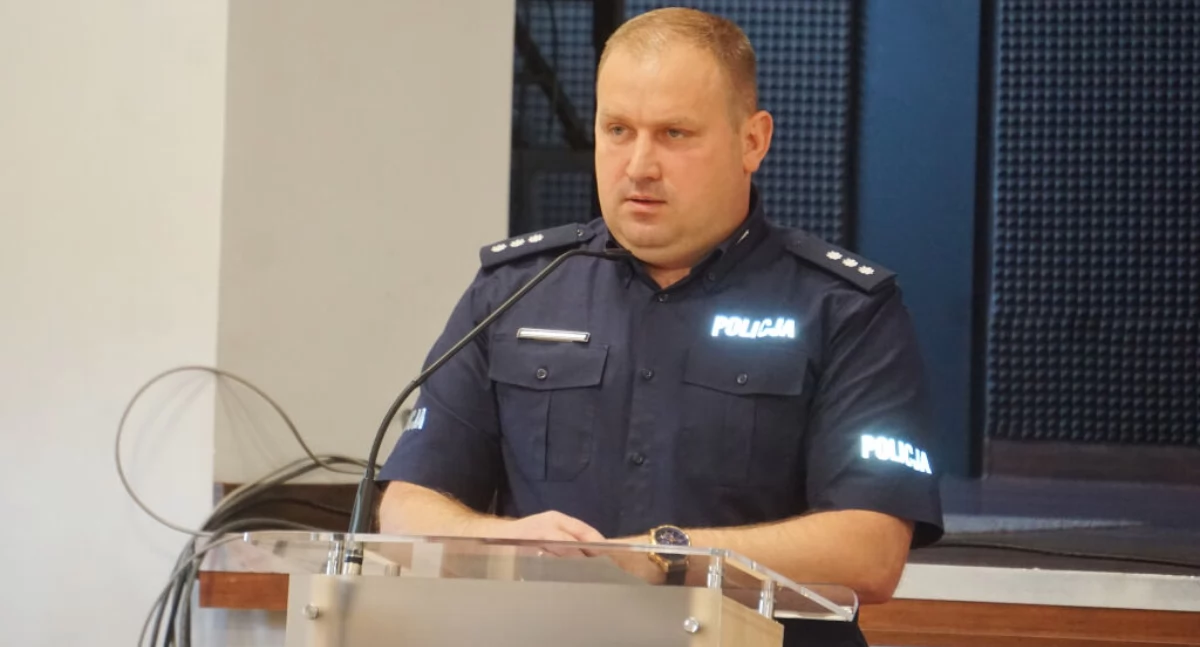 Komendant powiatowy policji w Mogilnie komisarz Paweł Kazubowski   fot. Marek Holak