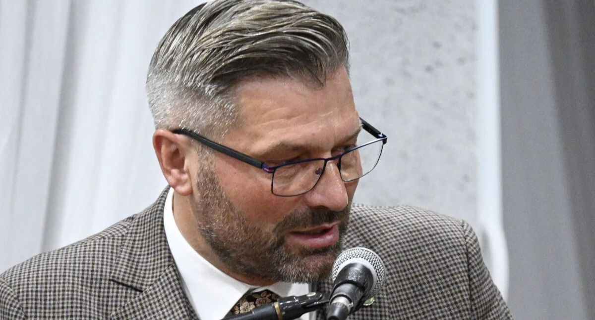 Wójt Dariusz Ciesielczyk otrzymał absolutorium i wotum zaufania jednogłośnie fot. Paweł Lachowicz