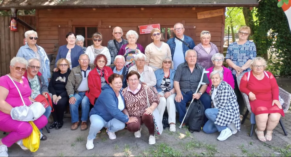 Pamiątkowe zdjęcie uczestników wycieczki fot. nadesłane
