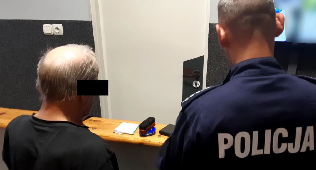 Historie kryminalne, Wpadł podczas kradzieży alkoholu jednym marketów - zdjęcie, fotografia