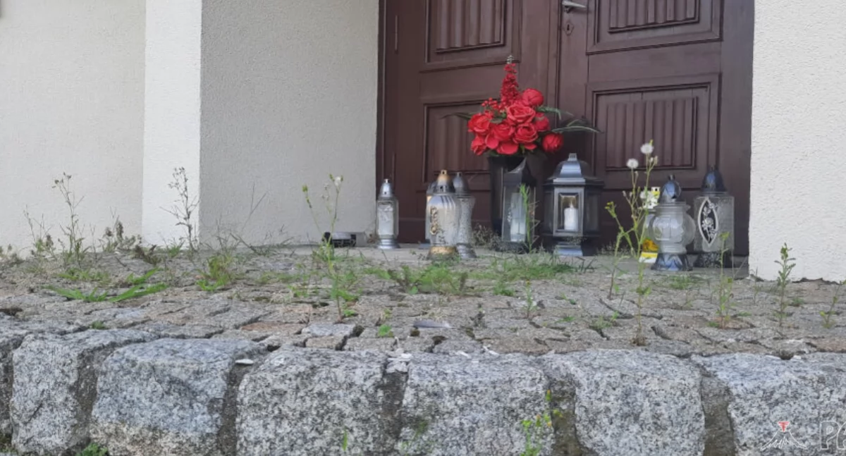 Tak wyglądają stopnie prowadzące do Mauzoleum Pomordowanych w II Wojnie Światowej mieszkańców Mogilna   fot. Marek Holak