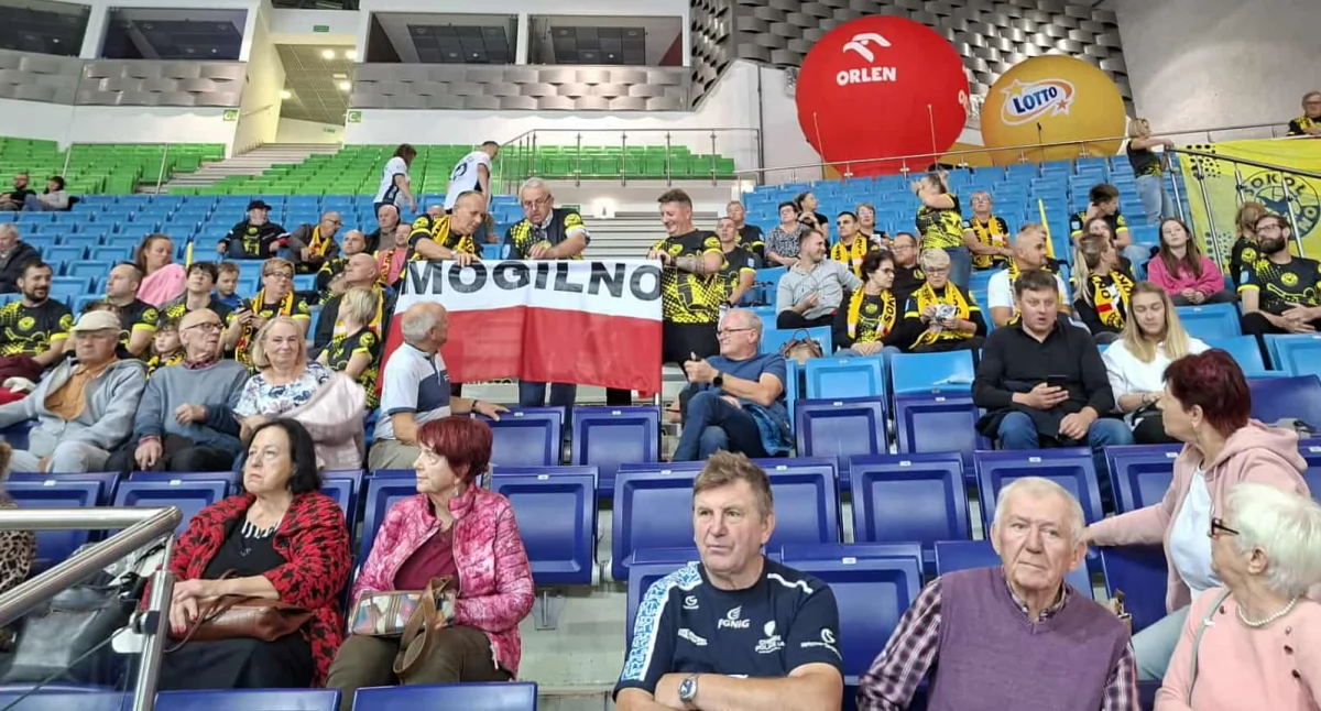 Mogileńskich kibiców było słychać i widać w hali w Szczecinie   fot. nadesłane