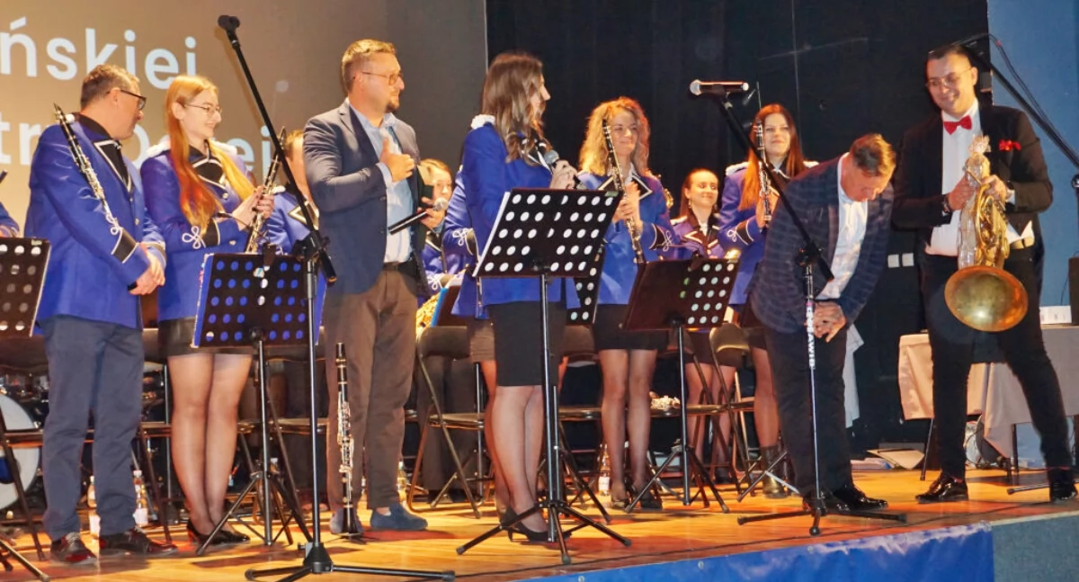 Obchody 55-lecia Mogileńskiej Orkiestry Dętej w kinie Wawrzyn   fot. Marek Holak