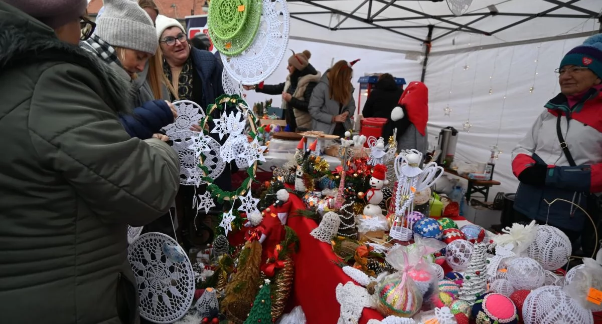 Na Trzemeszeńskim Jarmarku Mikołajkowym mieszkańcy znajdą stoiska z rękodziełem, świątecznymi ozdobami, stroikami, kartkami i zabawkami fot. Magdalena Lachowicz