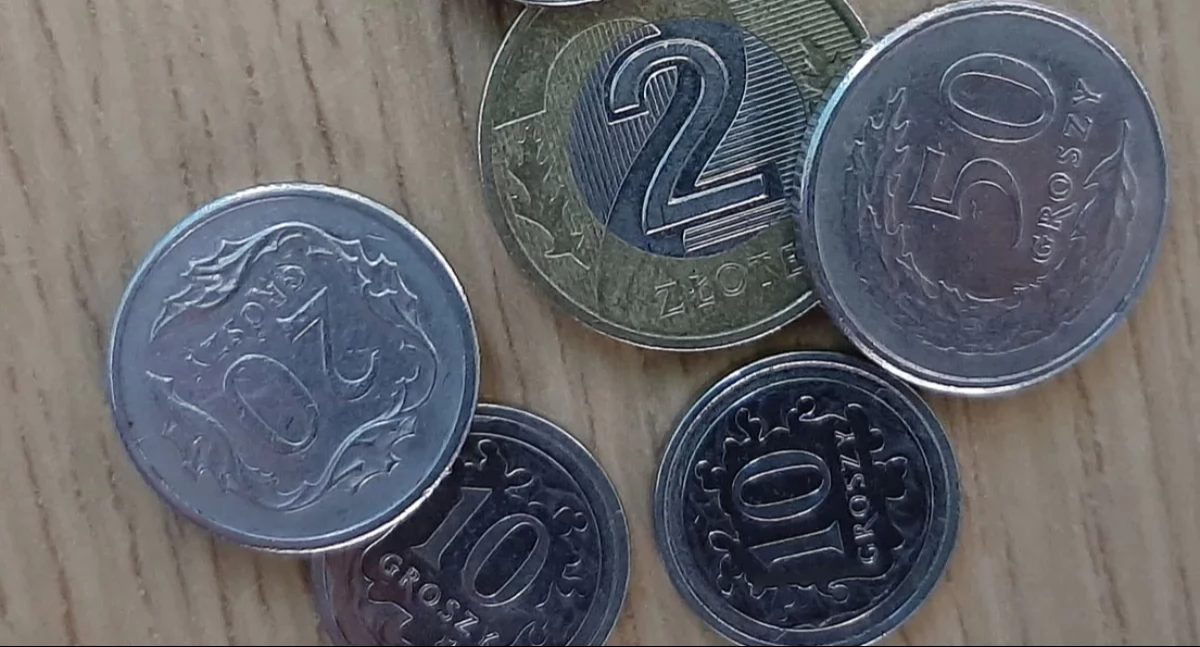 Polityka, podatki, decyzje • , Burmistrz Karol Nawrot proponuje radnym zaciągnięcie kredytu kwotę ponad milionów złotych - zdjęcie, fotografia