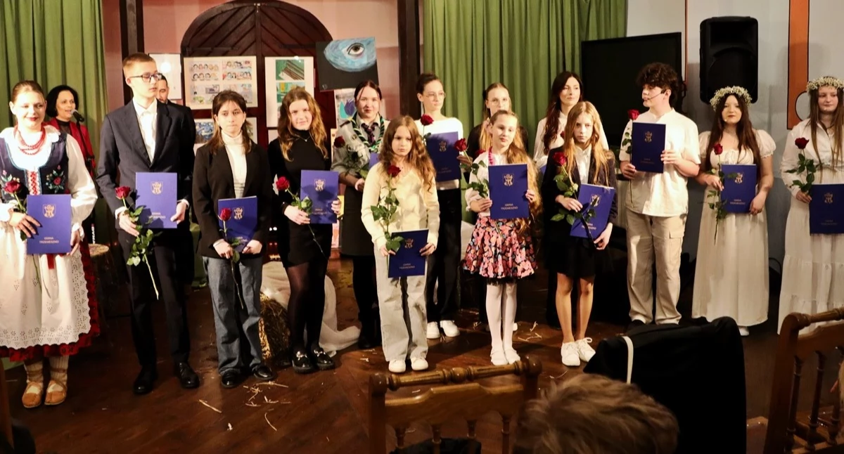 W 2026 roku uhonorowano działalność kulturalną 16 stypendystów fot. Gmina Trzemeszno
