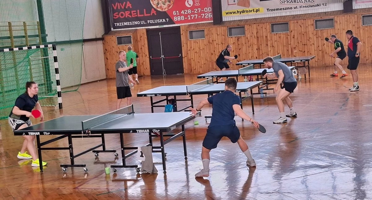 Tenis stołowy, Ósmy turniej Grand Trzemesznie zagrało zawodników (zdjęcia) - zdjęcie, fotografia