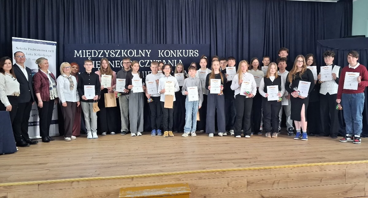 Szkoły, przedszkola, nauka, Międzyszkolny konkurs pięknego czytania języku niemieckim Trzemesznie (zdjęcia) - zdjęcie, fotografia