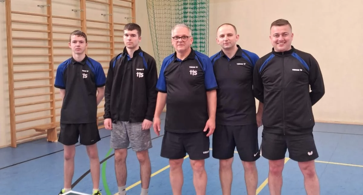 Tenis stołowy, Triumf Trzemeszno mężczyźni latach wracają (zdjęcia) - zdjęcie, fotografia