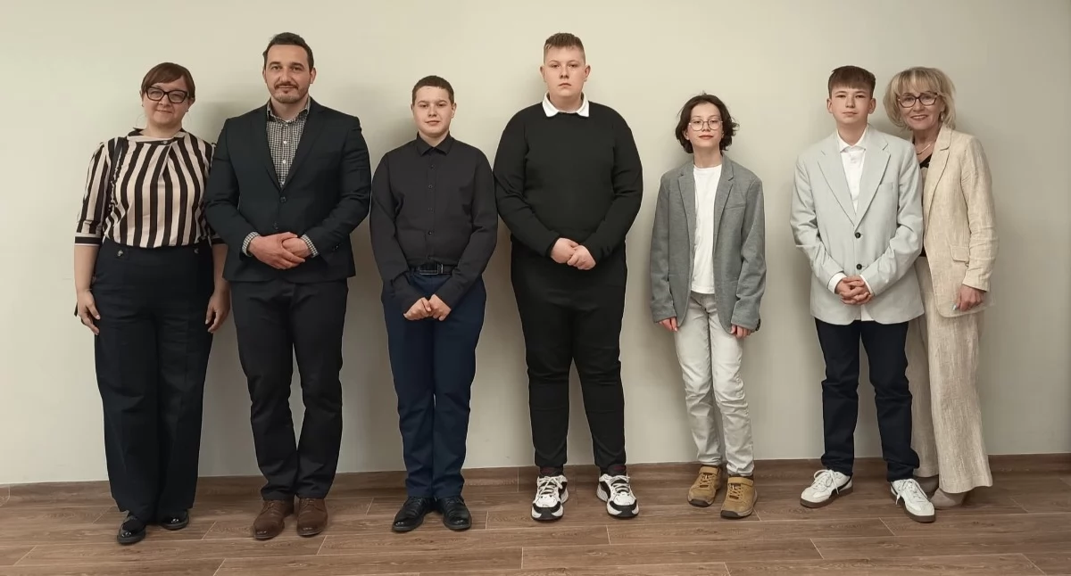 Szkoły, przedszkola, nauka, Konkurs pierwszy pomysł biznes Gniezno Trzemeszno zwyciężył Szymon Glinkowski projektem Osied (zdjęcia) - zdjęcie, fotografia