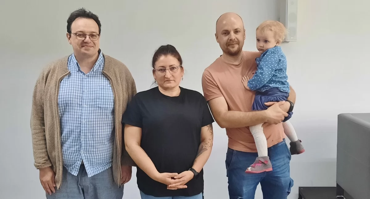 Władze Klubu Szachowego, od lewej: Witold Marcinkiewicz - prezes, Joanna Prugar oraz Artur Górnikiewicz (z córką Amelią)   fot. Marek Holak