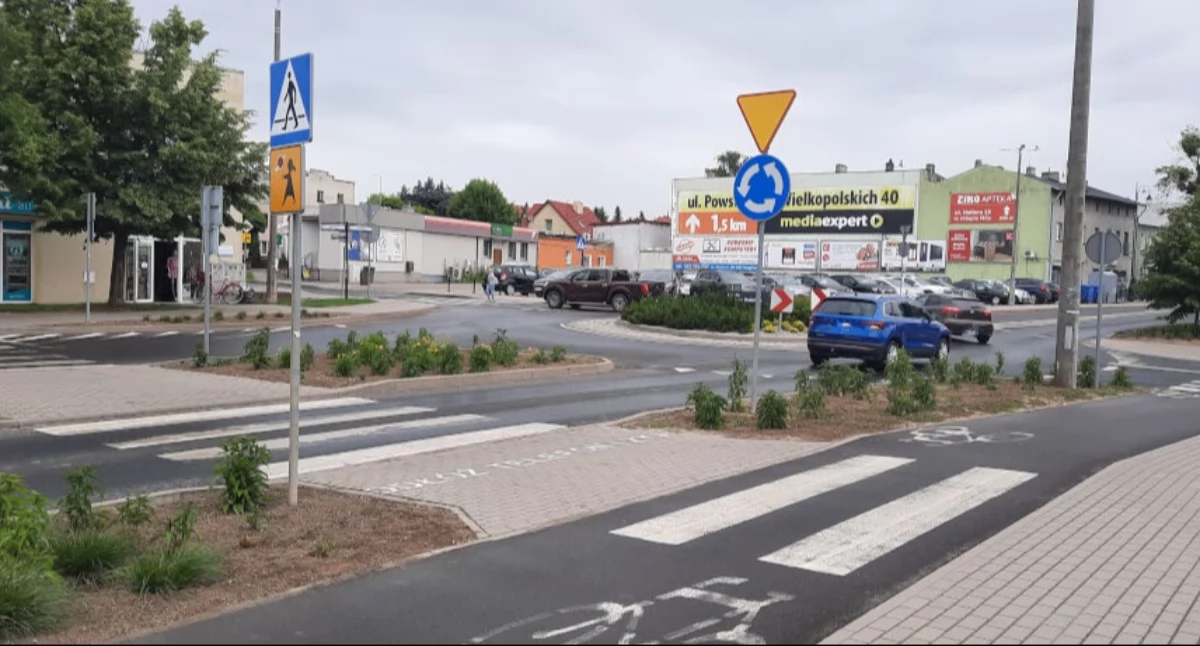 To przejście naprzeciwko apteki przy rondzie ma zostać zlikwidowane   fot. marek Holak