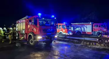 Pożar zabudowy kominka w Karczmie u Słowianki w Wydartowie