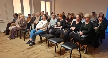 Łukasz Oliwkowski grą na handpanie zachwycił trzemeszeńską publikę (film + zdjęcia)
