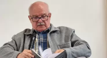 Przemysław Majcherkiewicz gościł w Klubie Seniora w Magazynie Zbożowym GS w Mogilnie (zdjęcia)