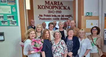 Absolwenci 1981 roku Szkoły Podstawowej nr 2 z Mogilna spotkali się po 45 latach (film + zdjęcia)