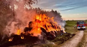 W Kątnie spaliło się 120 balotów słomy