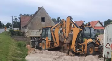 Stawiska, Świerkówiec - przy budowie kanalizacji nie zaprojektowano przykanalików. Mogilno musiało oddać do Urzędu Marszałkowskiego 12 609 626,75 złotych