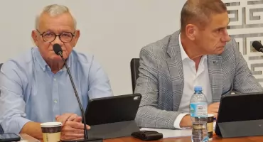 Ponad 76 mln zł długu i wydatki przesuwane na 2027 rok. Opozycja zaniepokojona finansami Mogilna